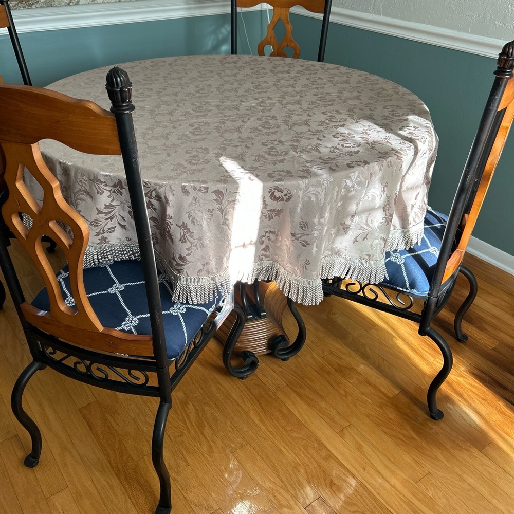Taupe table cloth